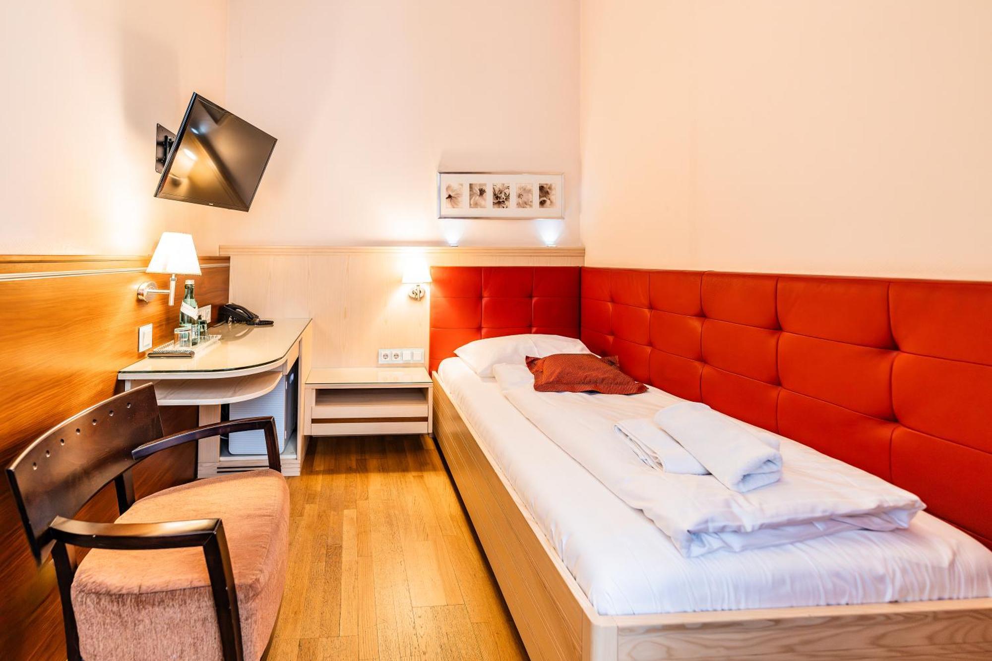 Hotel Pension Baronesse Wien Exteriör bild